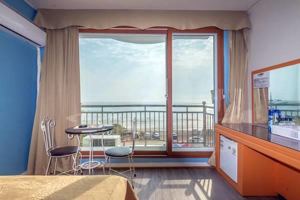 Ocean Beach Hotel Taean Esterno foto